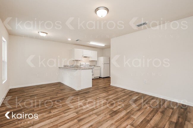 Foto del edificio - 27382 Pasadena Dr