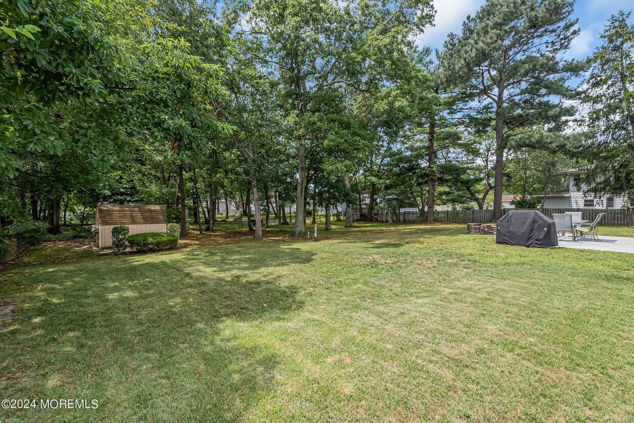 Building Photo - 36 Vivian Ct