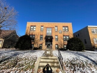 Building Photo - 1631 Charles Ave