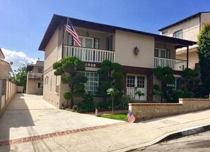 Building Photo - 1928 Gates Ave