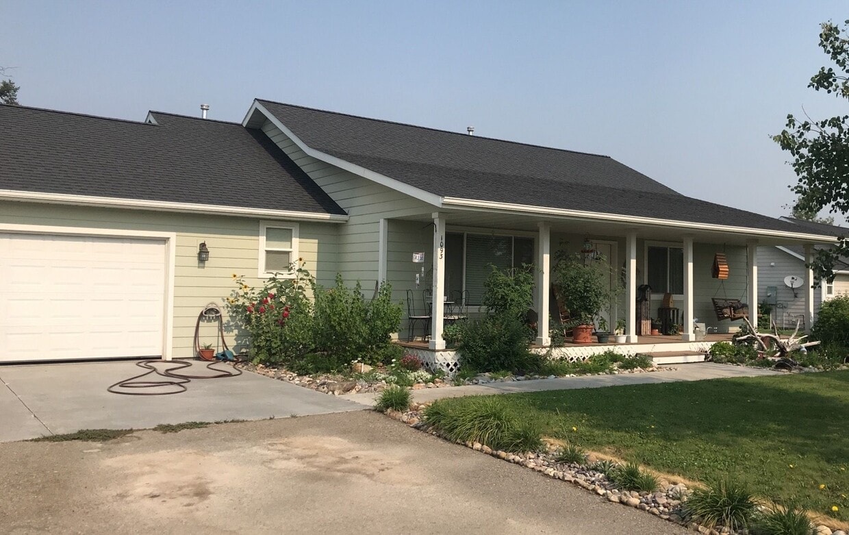 Primary Photo - Wonderful 3 Bdrm, 2 Bth Home in Corvallis