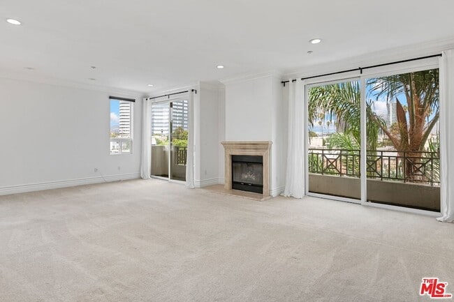 Foto del edificio - 1337 Wellesley Ave
