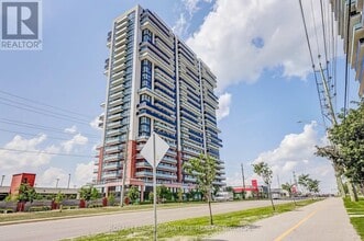 Building Photo - 2550 Simcoe St N