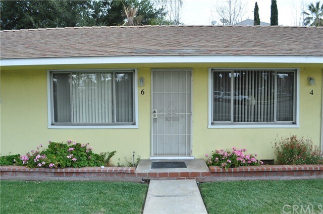 Foto del edificio - 6 Cypress Cir