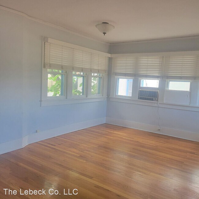 Building Photo - 3 br, 1 bath House - 820 6th St. NW