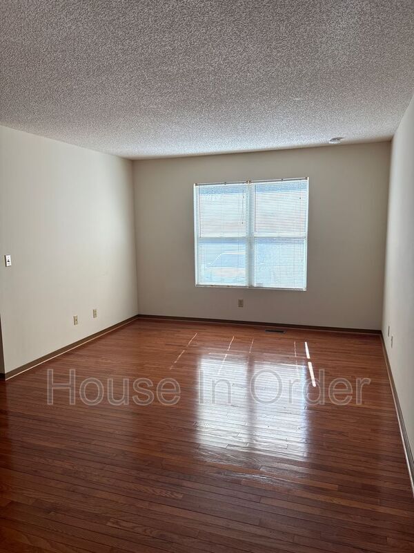 Foto del edificio - 1230 State St