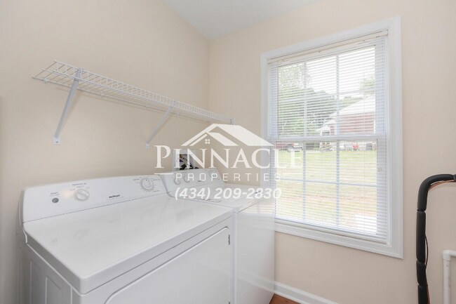 Foto del edificio - 747 Old Graves Mill Rd