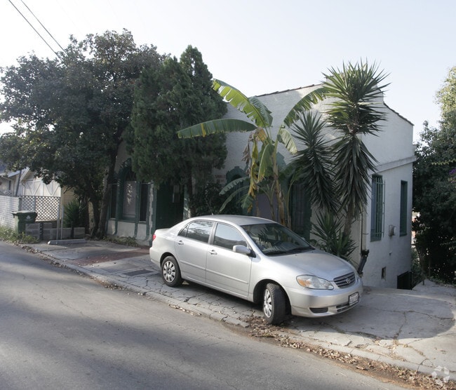 Building Photo - 3212 Hamilton Way