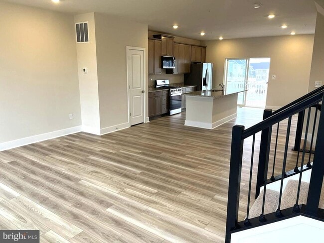 Foto del edificio - 7616 Johnnycake Rd