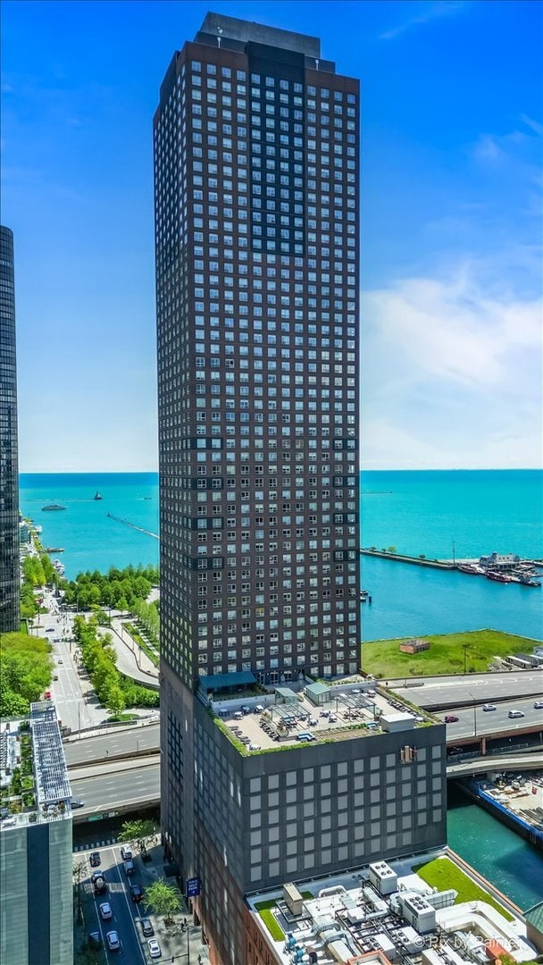 Foto del edificio - 474 N Lake Shore Dr