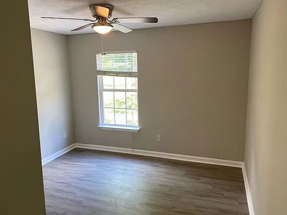Foto del edificio - "Charming 3-Bed Home with Spacious Layout in Chattanooga!"