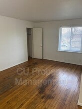 Building Photo - 202 S Lynn St