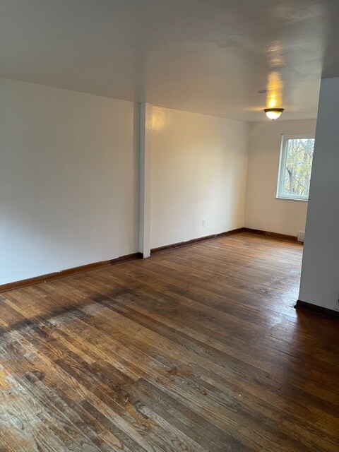 Foto del edificio - 1773 McNary Blvd