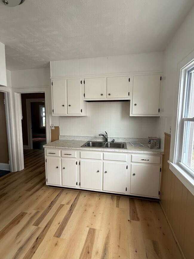 Foto del edificio - 4bd Single Lee/Harvard *WATER/SEWER INCLUDED* Section 8