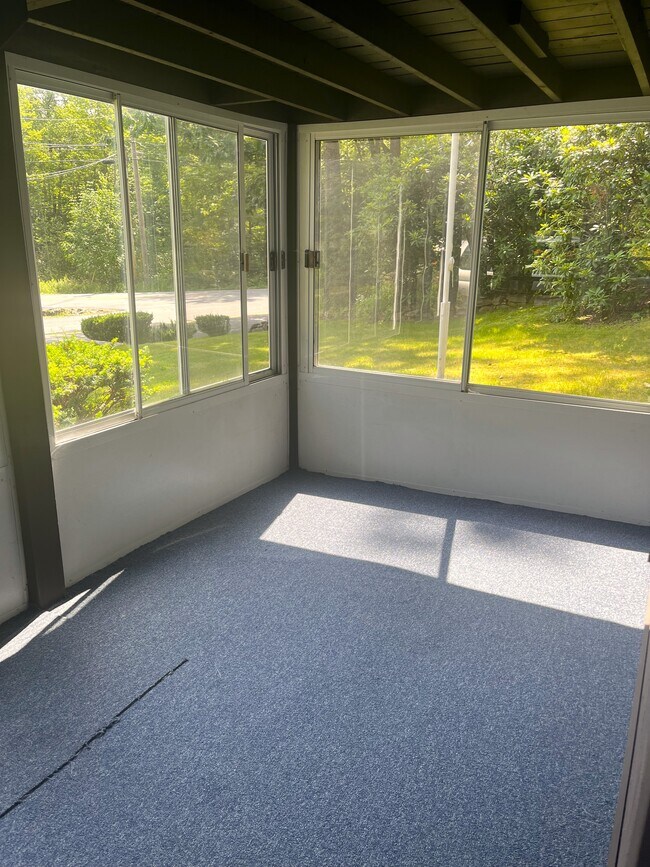 Building Photo - 223 Beaver Hill Rd