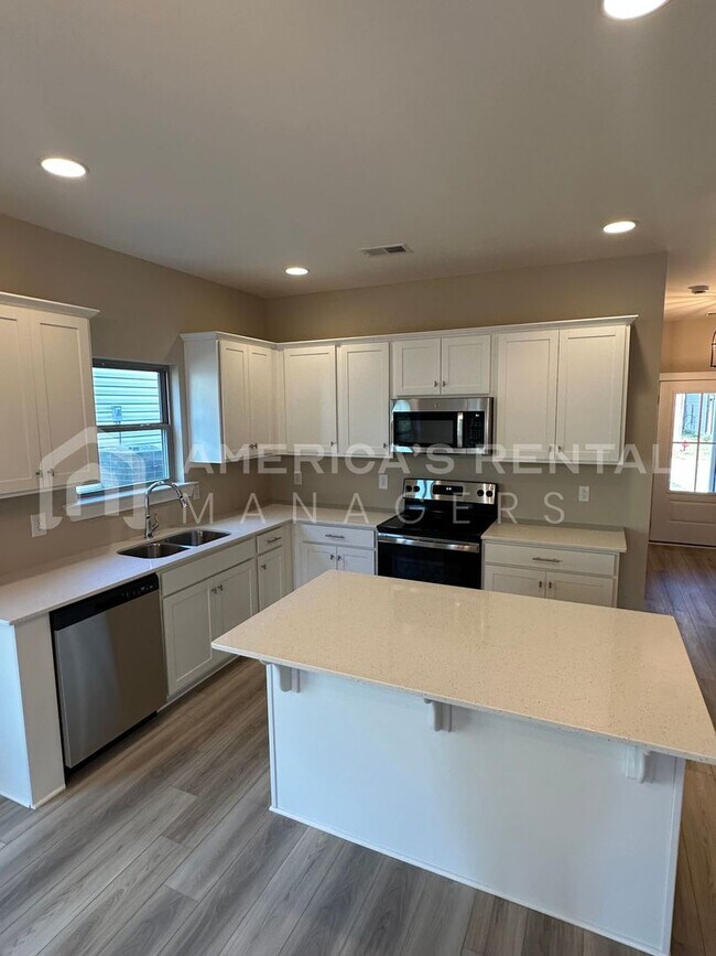 Foto del edificio - New Construction Home for Rent in Bessemer...