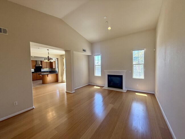 Foto del edificio - 4373 Red Maple Way