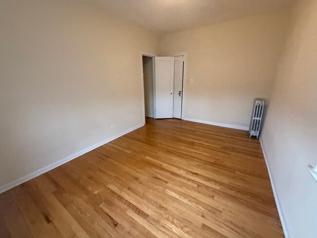 Building Photo - 2146 Gunderson Ave