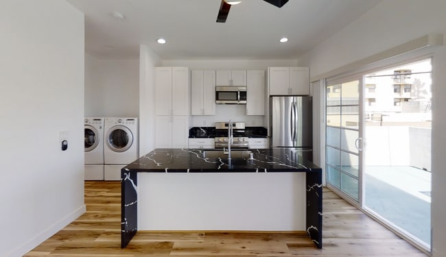 Building Photo - 5071-5073 55th St