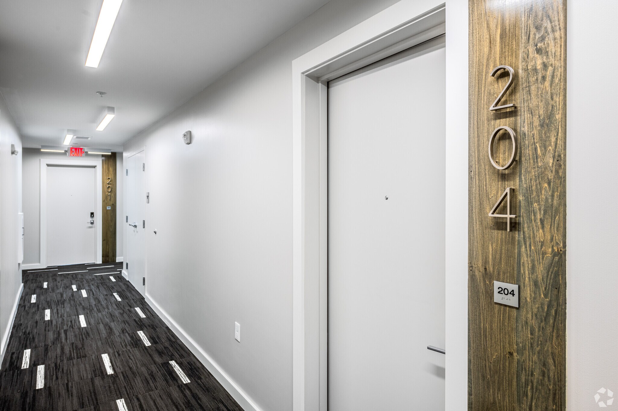 41 West – photo 5