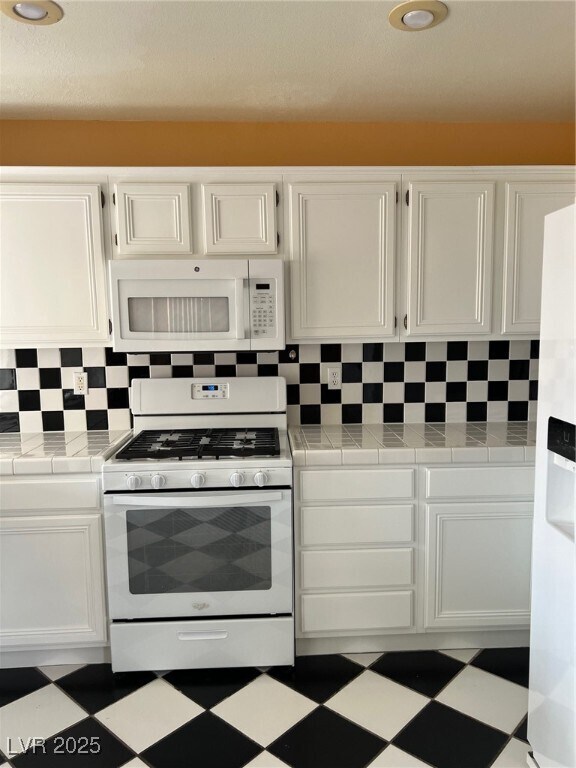 Foto del edificio - 212 Silver Castle St