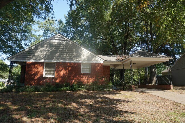 Building Photo - 1628 Gilson Rd