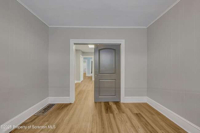 Building Photo - 1007 Washburn St