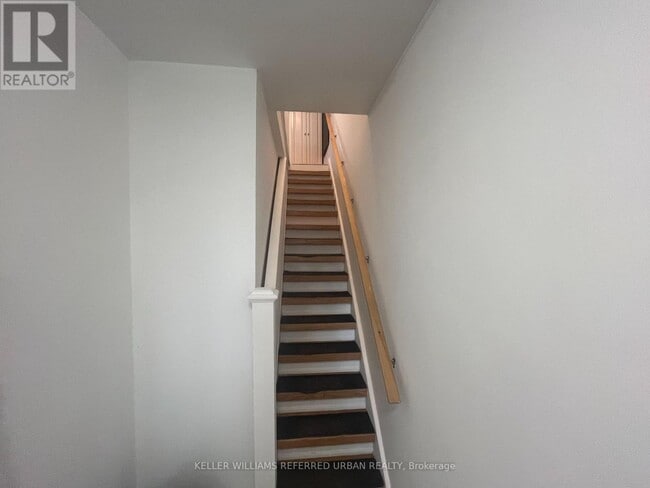 Building Photo - 91 Dovercourt Rd