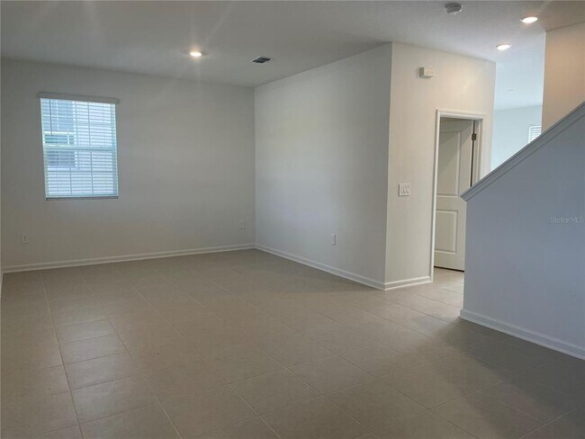 Building Photo - 1881 Fulfillment Dr