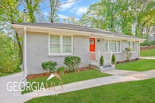 Building Photo - 2859 Monterey Dr