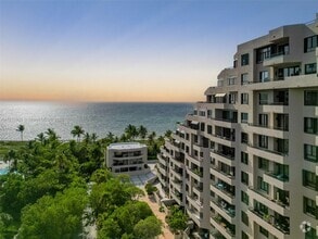 Building Photo - 251 Crandon Blvd