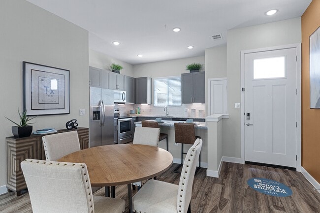 Building Photo - Avilla Springs