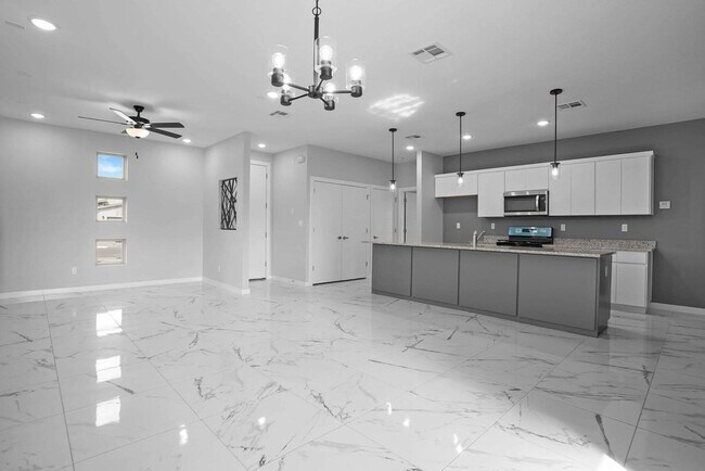 Foto del edificio - 11498 Summer Dr