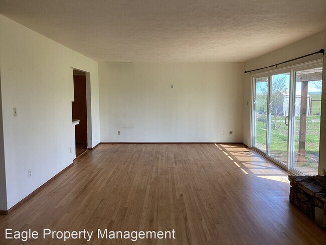 Building Photo - 3 br, 2 bath House - 9845 Clay Station Rd