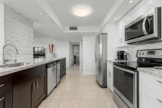 Building Photo - 2017 S Ocean Dr