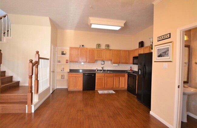 Foto del edificio - 2710 Grants Lake Blvd