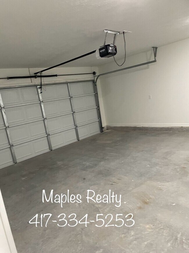 Foto del edificio - NEW CONSTRUCTION SINGLE FAMILY HOME ~  3 bed, 2 bath HOME in Hollister MO