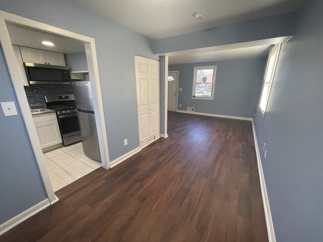 Photo - 2814 Keating St Apartment