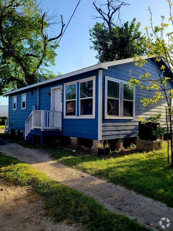 Building Photo - 7608 E Magnolia, B