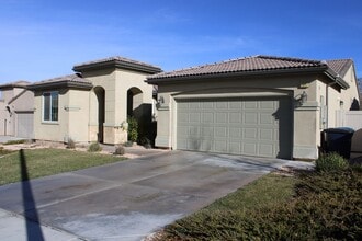 Building Photo - 1327 Clasico Dr