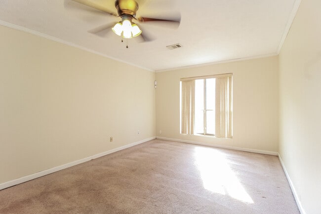 Building Photo - 2172 Sara Ashley Way