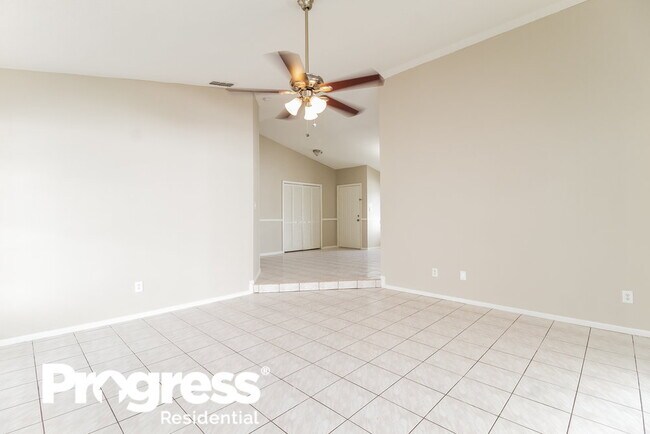 Building Photo - 1372 San Diego Ct