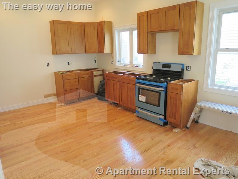 Primary Photo - 7 Shawmut St