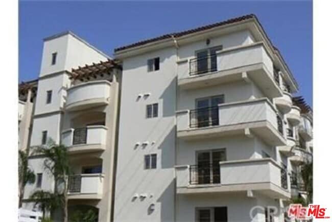 Foto del edificio - 11848 Kiowa Ave