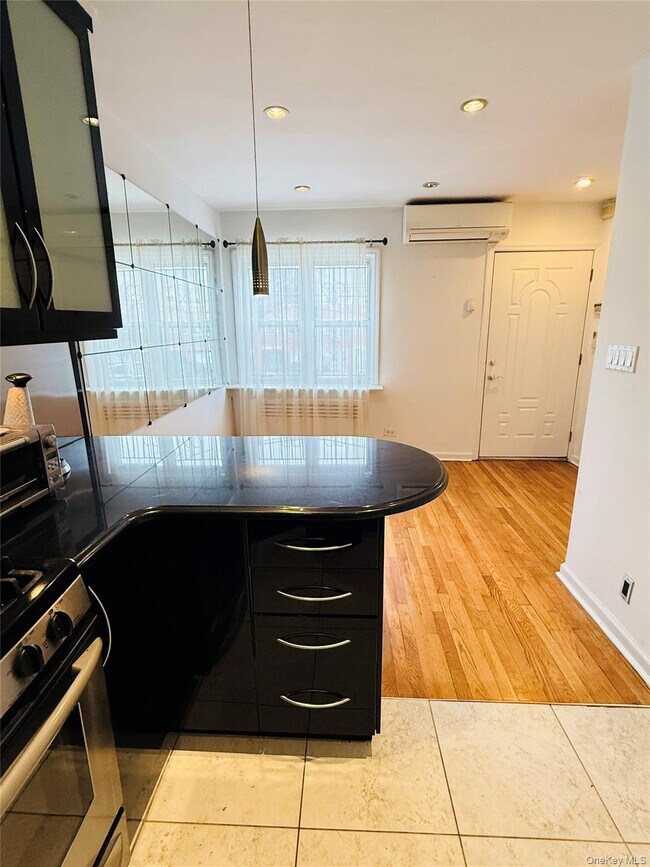 Foto del edificio - 30-26 69th St