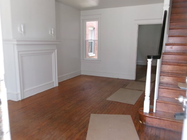 Building Photo - 507 Manor St