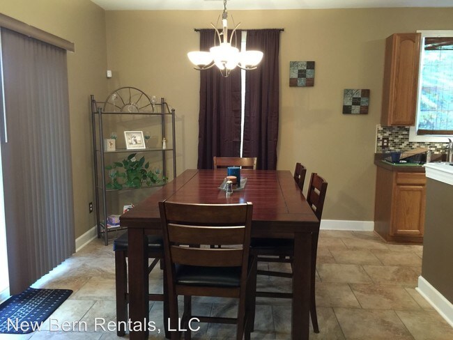 Foto del edificio - 4 br, 2 bath House - 136 Meadowview Drive