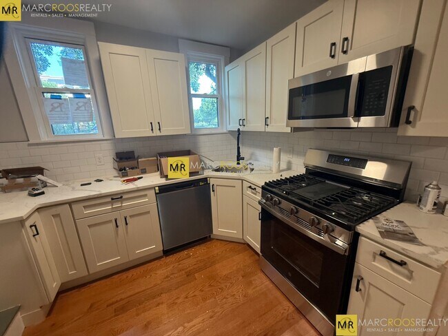 Foto del edificio - 118 Marginal St