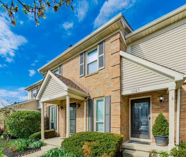 Building Photo - 5263 Meadowknoll Ln