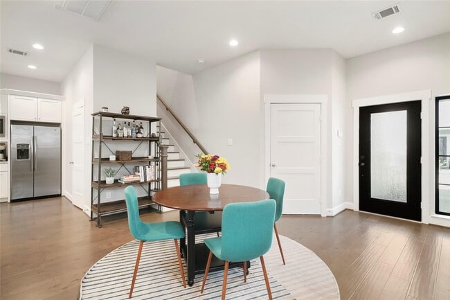 Foto del edificio - 5905 Petty St